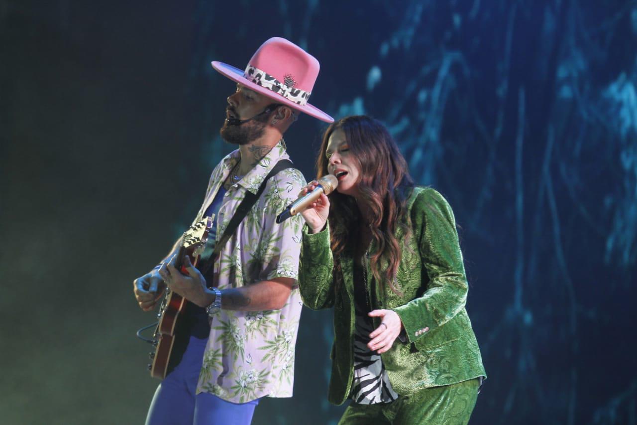 $!Con cada canción, Jesse &amp; Joy conectaban más con su público.