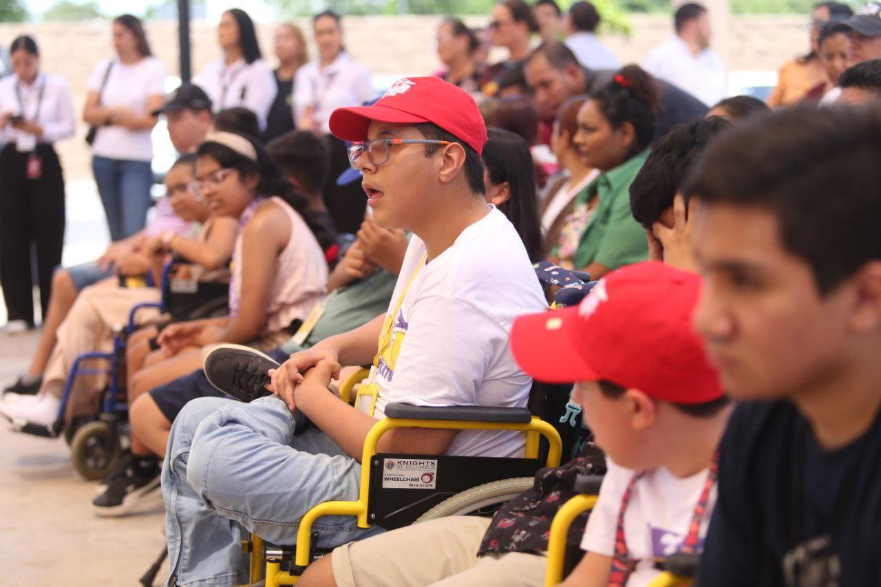$!Mazatlán impulsa la inclusión: entregan uniformes a atletas que competirán en la Paralimpiada Estatal Conade 2025