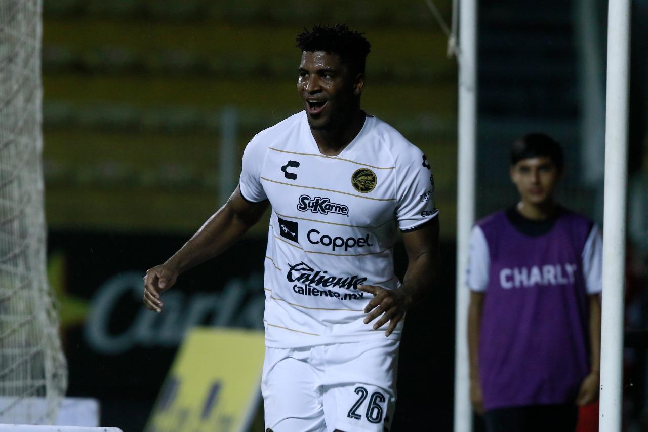 $!Dorados de Sinaloa golea en casa a Mineros y se mete en la pelea por la repesca