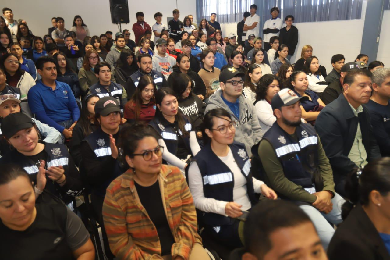 $!Dan banderazo de arranque al programa de limpieza ‘Cuidemos los manglares’