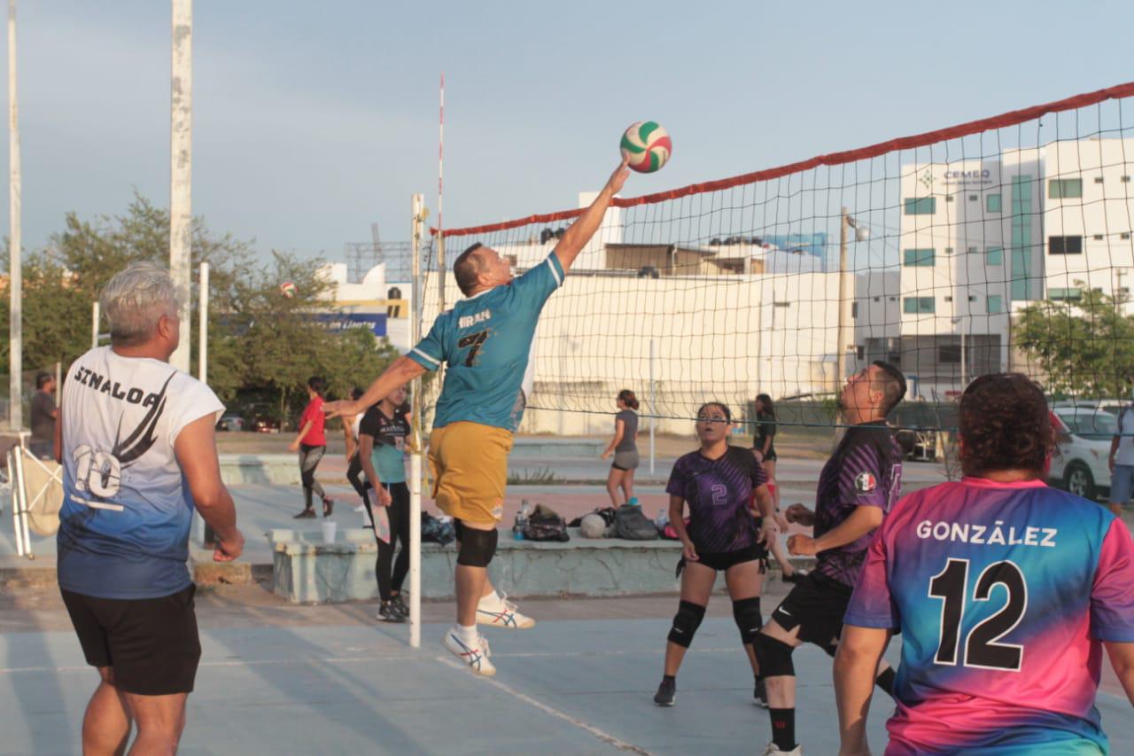 $!Palacio de Justicia y Poder Judicial definen al campeón de Voleibol Burócrata