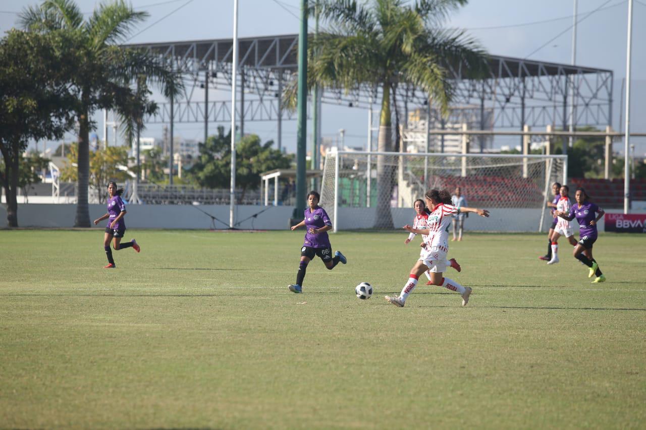 $!Mazatlán Femenil Sub 17 empata en su debut ante Centellas del Necaxa