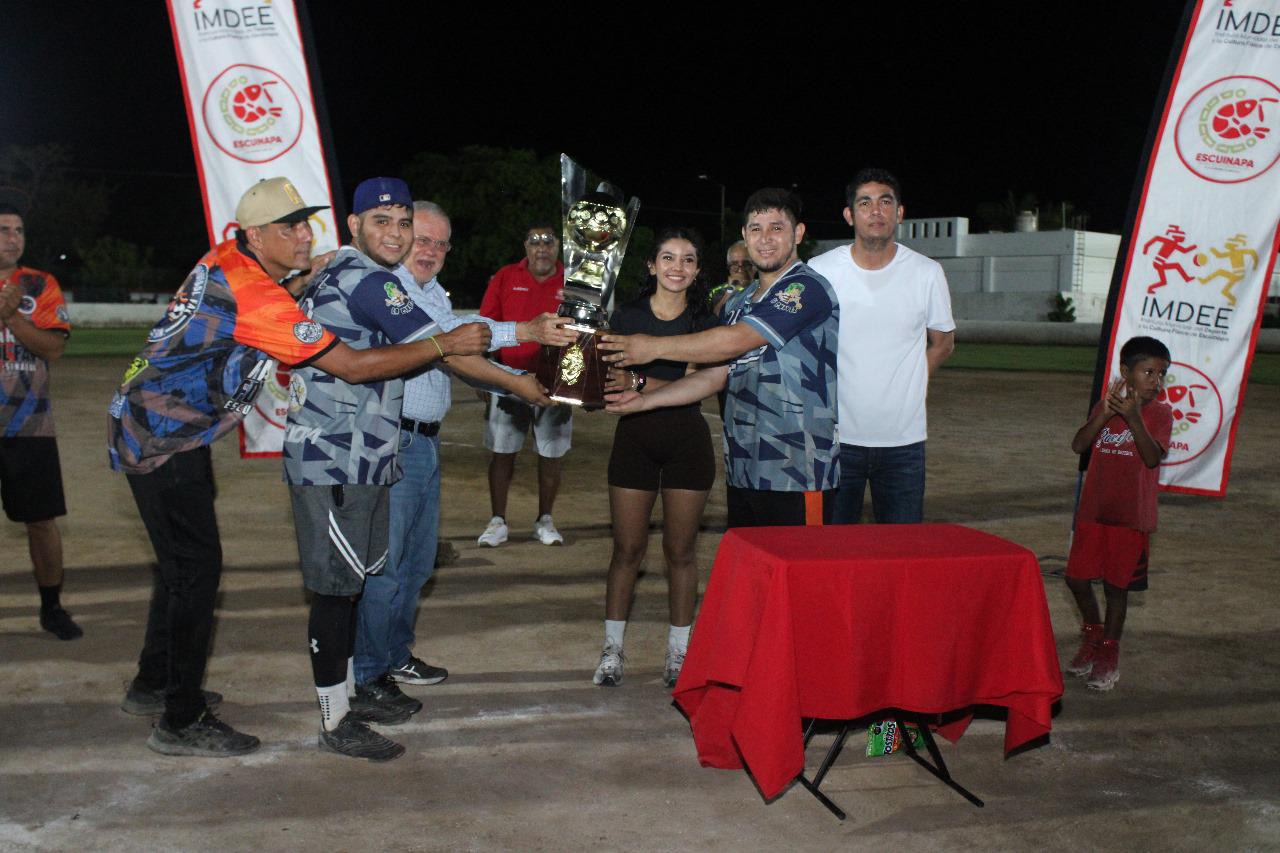 $!Team Chavis se corona en la final del Primer Torneo Varonil Libre de Futbeis en Escuinapa