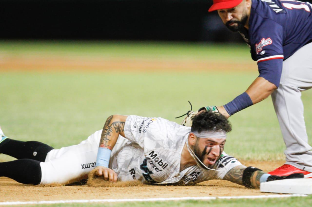 $!Truena el bate de Félix Pérez y Venados de Mazatlán liga serie en casa