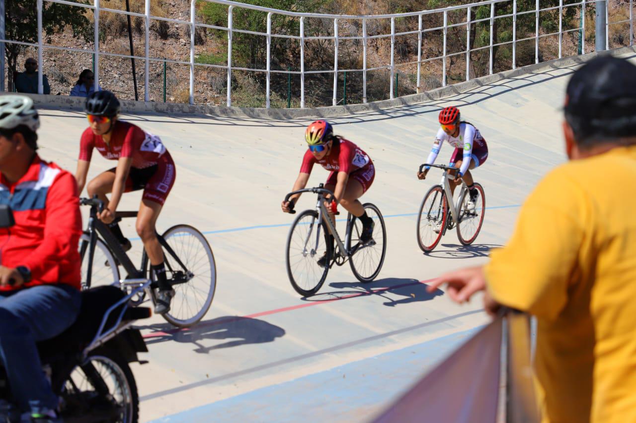 $!Es Akary Sayuri Valenzuela la reina del ciclismo sinaloense