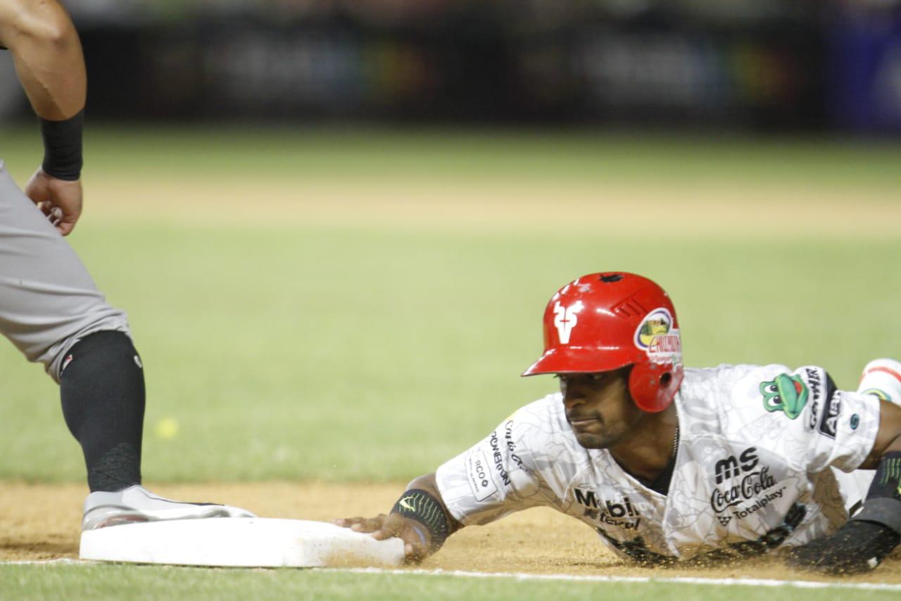 $!Venados barre a Charros en inaugural en el Teodoro Mariscal