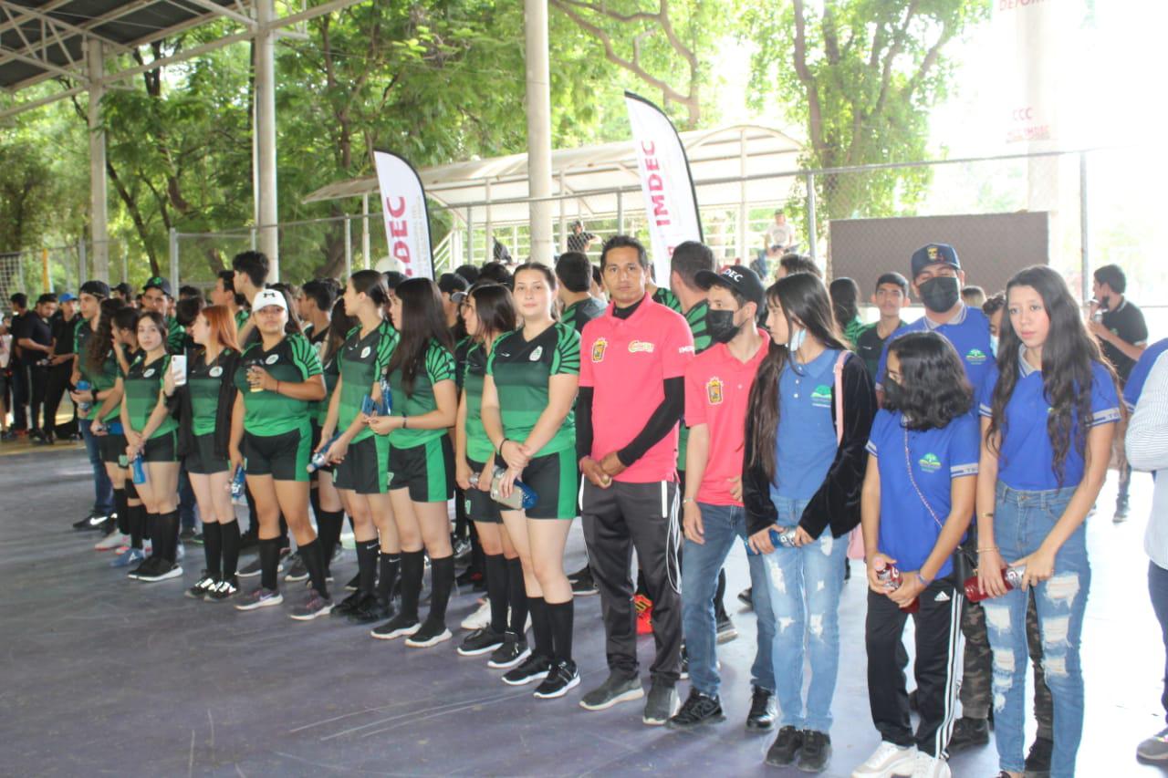 $!Imdec festeja a alumnos del Telebachilleratos Comunitarios con actividad deportiva