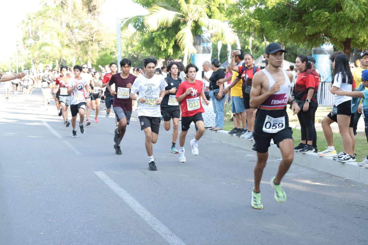 $!Dinastía Labrador hace de las suyas en Carrera del Día del Abogado