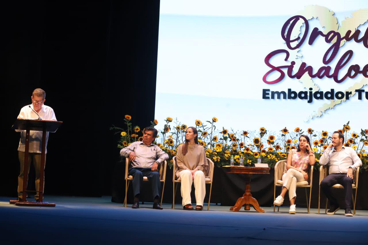 $!Reconocen a Marcos Osuna, de ‘El Mesón de los Laureanos’, con el galardón ‘Orgullo Sinaloense’