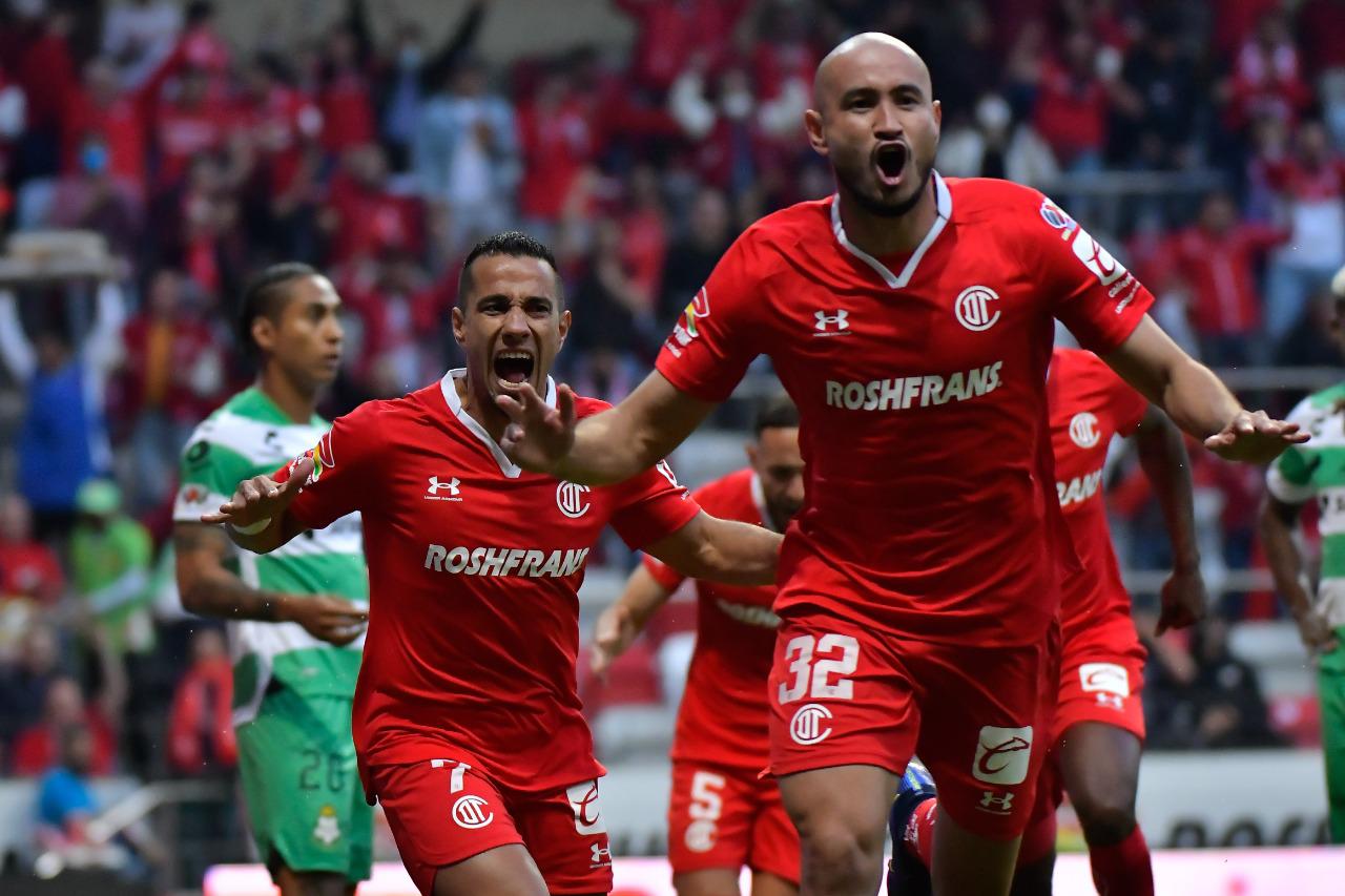 $!Toluca se lleva duelo de volteretas ante Santos Laguna