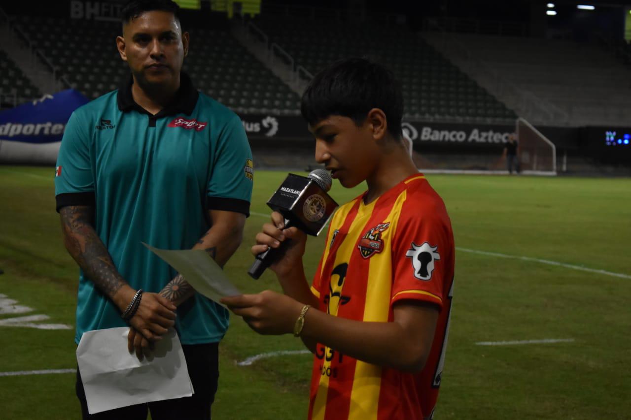 $!‘El Encanto’ brilla con inauguración de la Copa Mazatlán