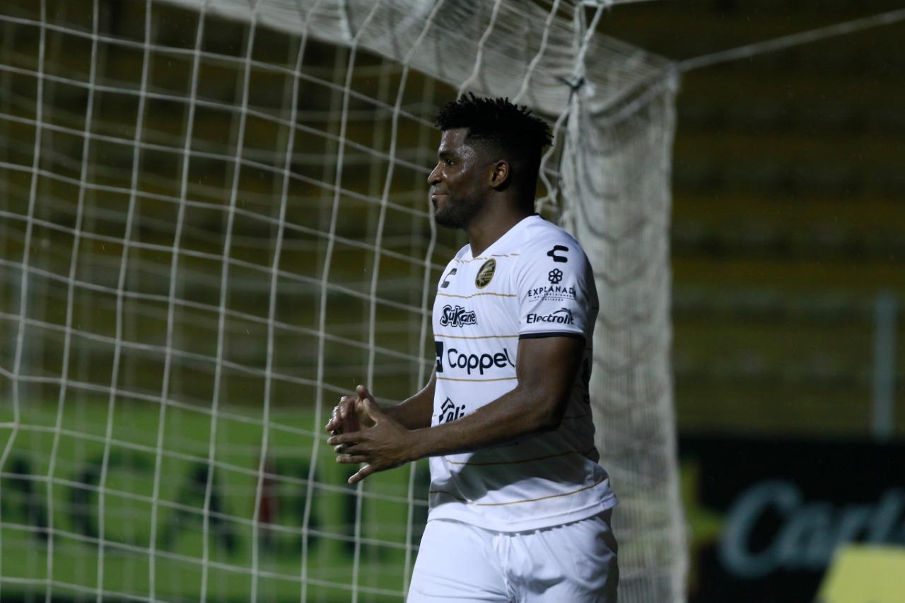 $!Dorados de Sinaloa golea en casa a Mineros y se mete en la pelea por la repesca