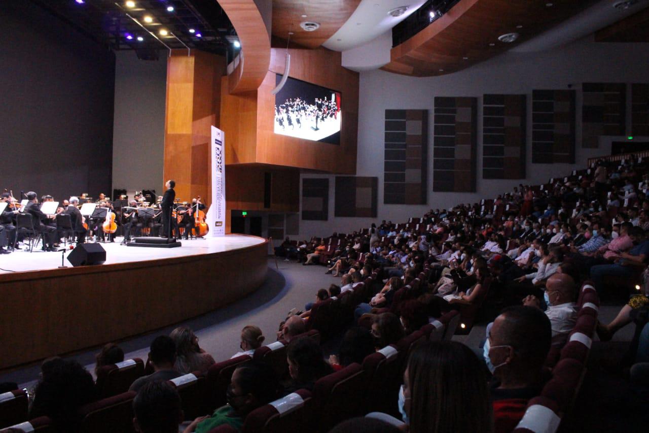 $!Culmina el Festival Universitario de la Cultura con concierto de la OSSLA