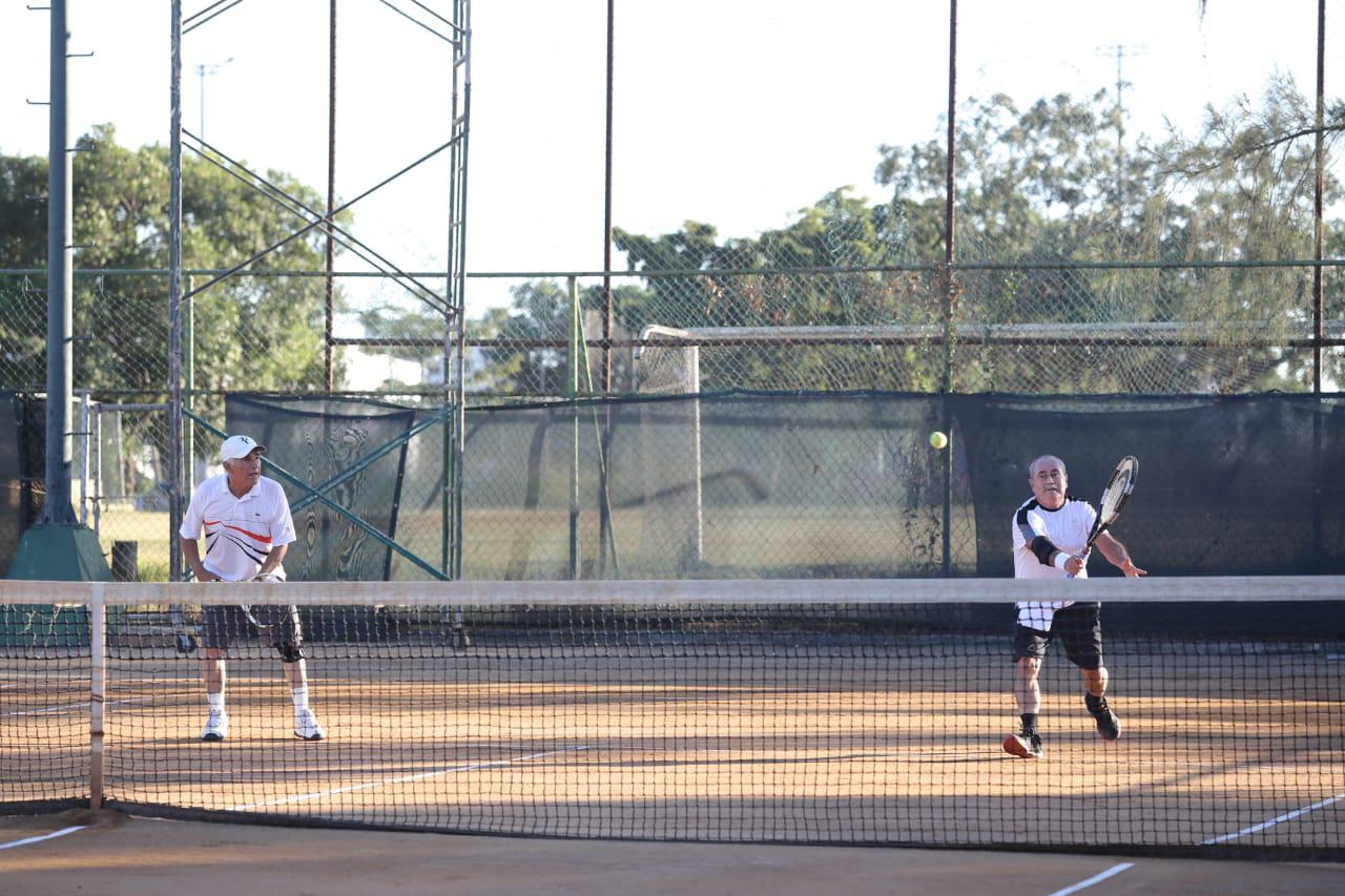 $!Chicuate y Sánchez arrancan con el pie derecho en Torneo de Tenis del Pavo del Club Muralla