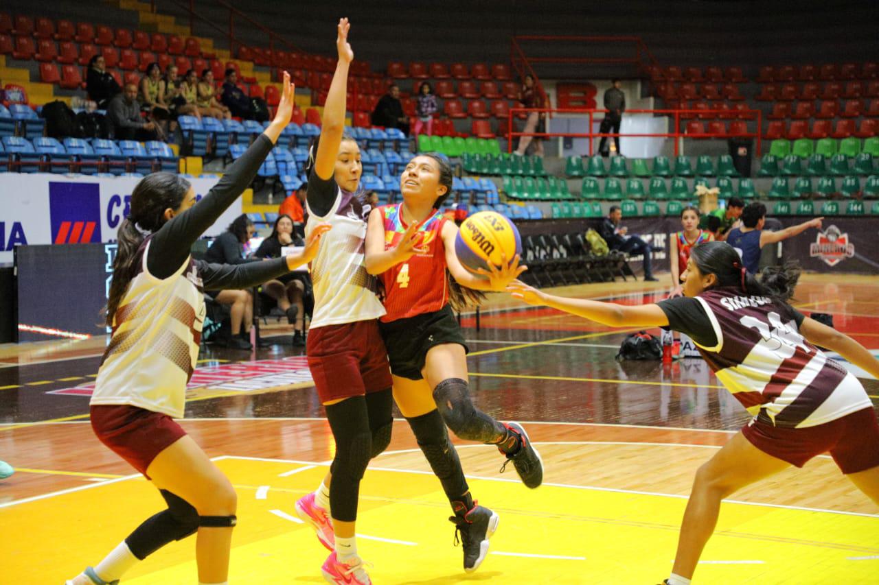 $!El voleibol de sala asegura a Sinaloa dos pases a los Nacionales Conade