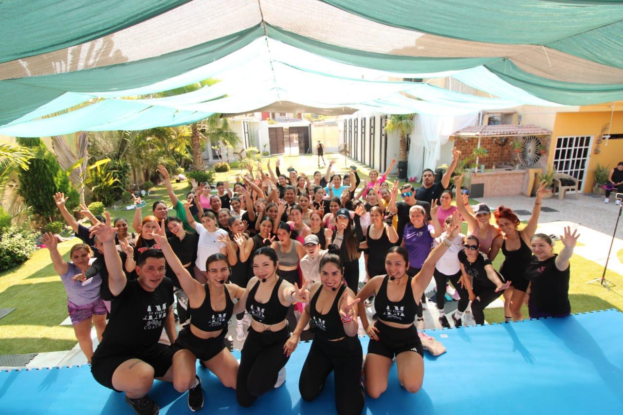 $!Activan a escuinapenses con ejercicio funcional