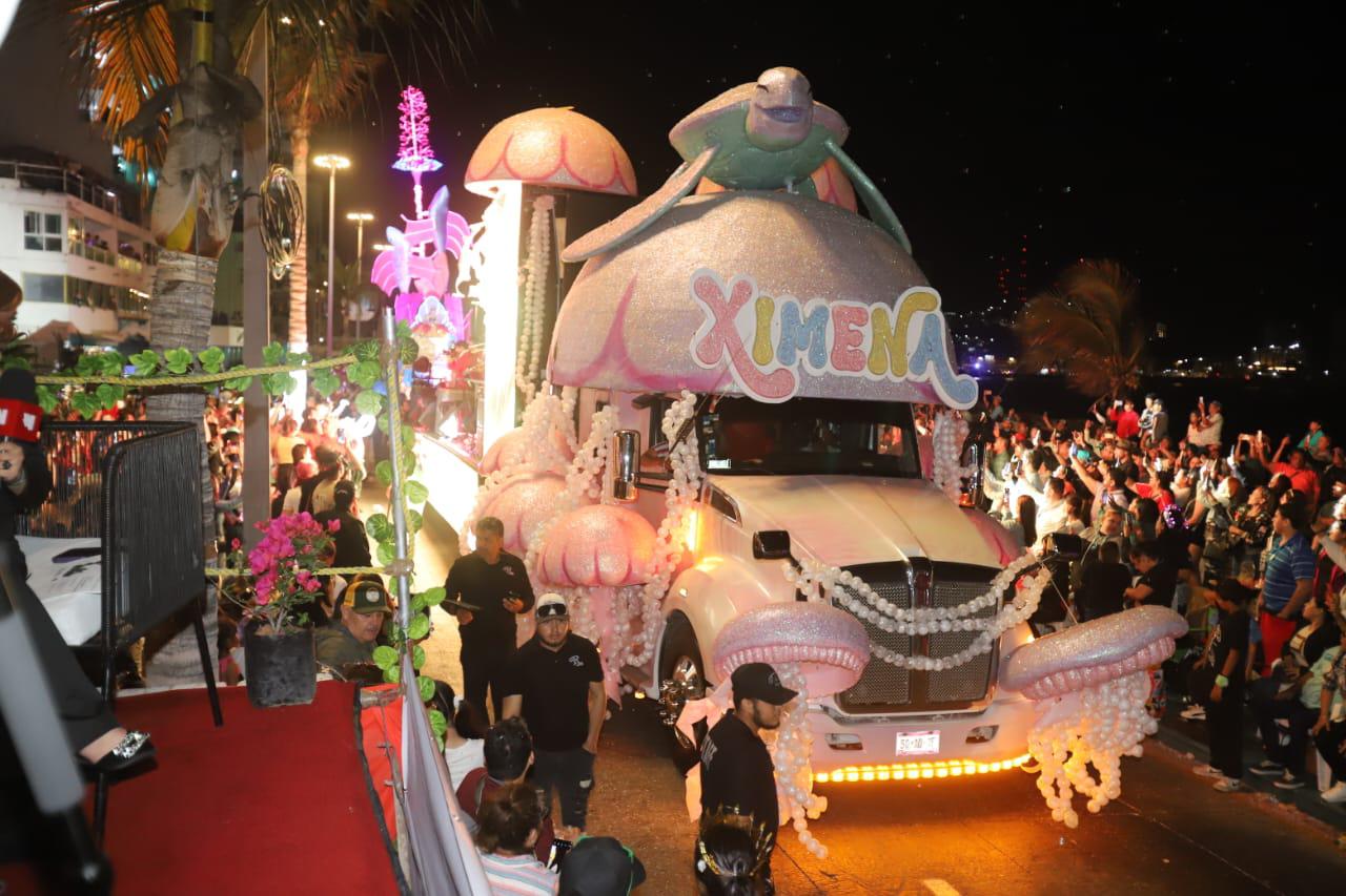 $!Trae desfile del Carnaval de Mazatlán 2025 un momento de paz y diversión a los ciudadanos