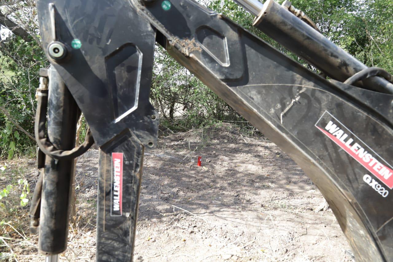 $!Hallan 5 cuerpos en fosa en Mazatlán; 3 podrían ser de mujeres