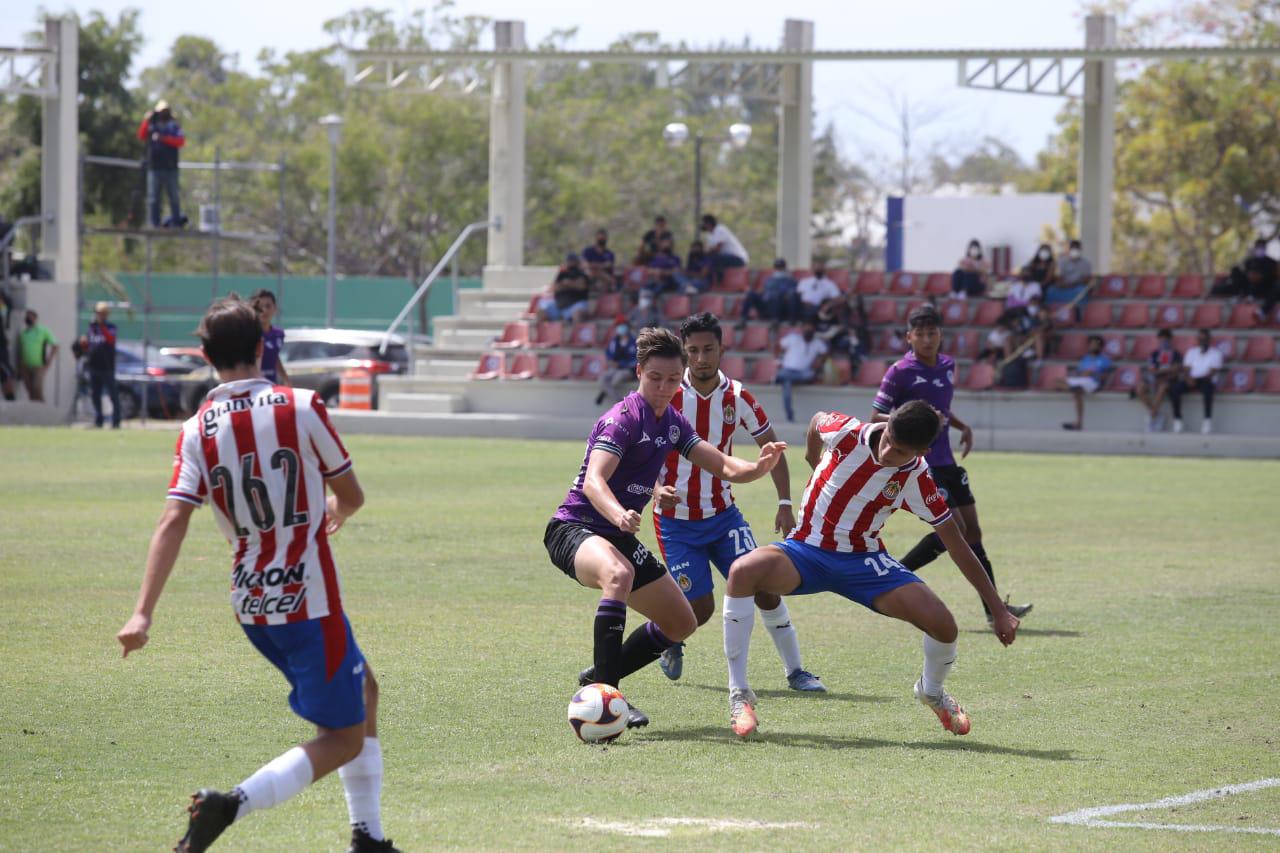 $!Mazatlán FC se lleva carro completo en las inferiores ante Chivas