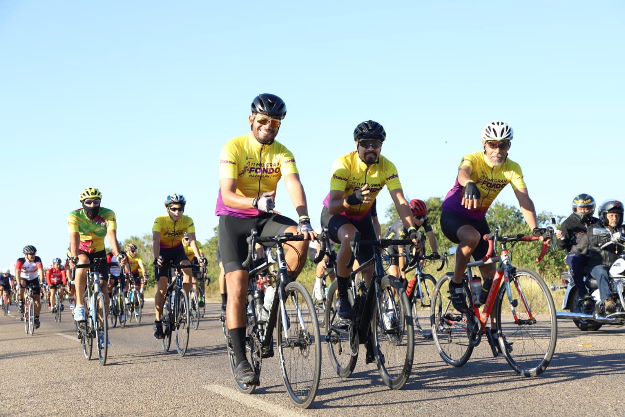 $!Venados Ciclismo se lleva el podio en tradicional carrera Gran Fondo Mazatlán