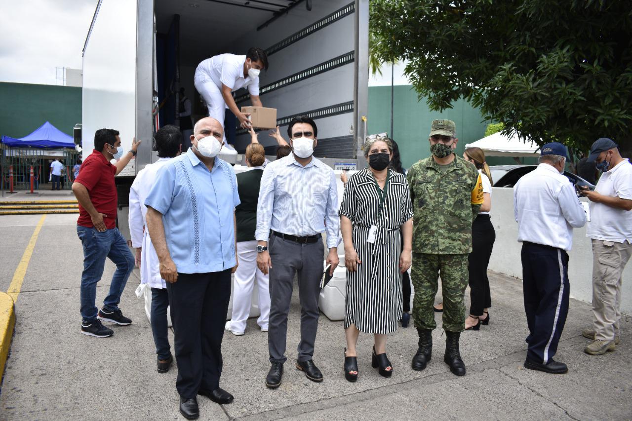 $!Llegan vacunas de AstraZeneca para segunda dosis de la población de 30 a 39 y de 40 a 49 de Sinaloa