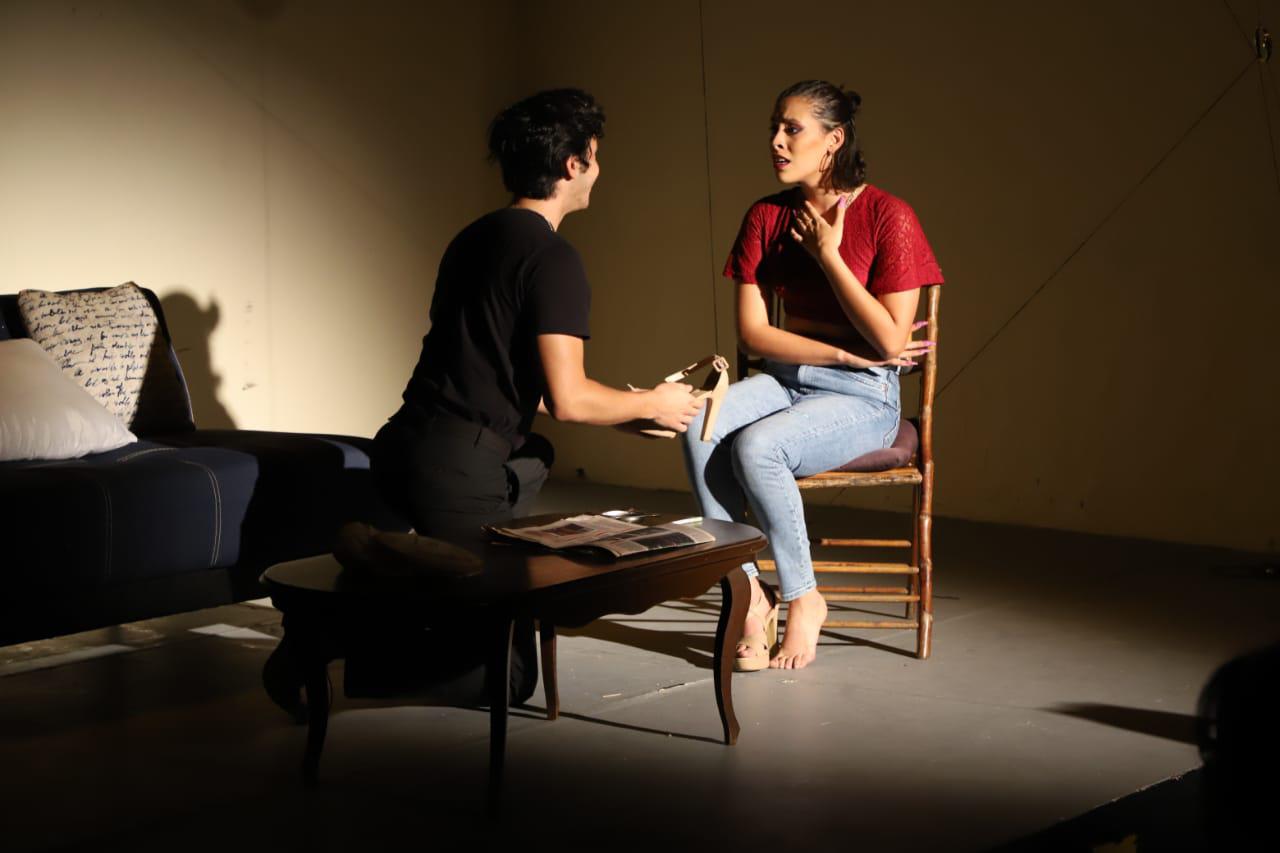 $!Muestran alumnos su formación en Arte Teatral con la puesta en escena La cantante muda