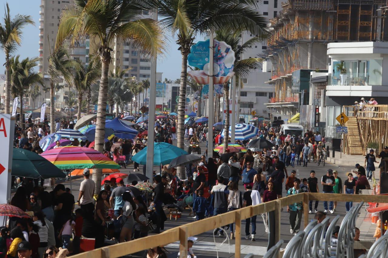 $!Fueron más de 515 mil personas las que disfrutaron del segundo y último desfile del Carnaval de Mazatlán 2025