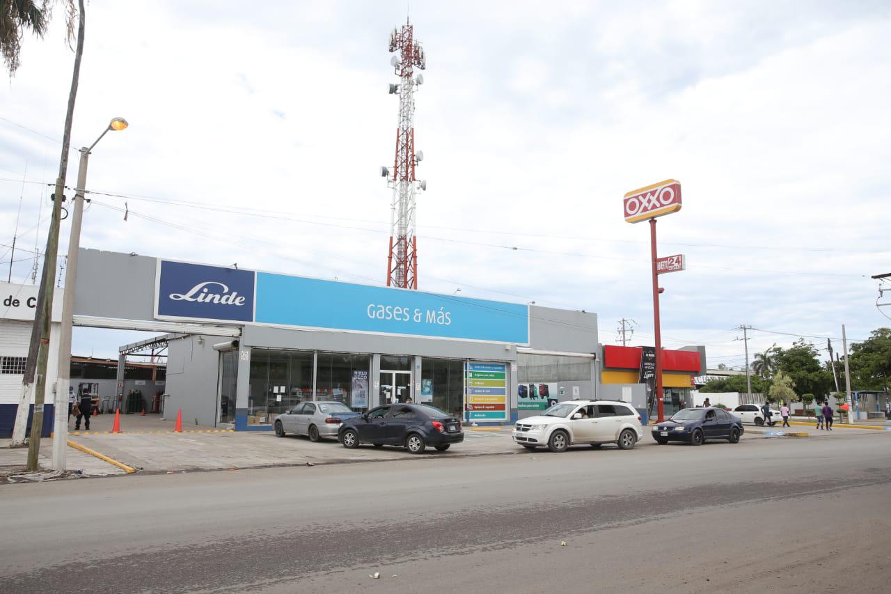 $!Se reduce la demanda para rellenar tanques de oxígeno en Mazatlán