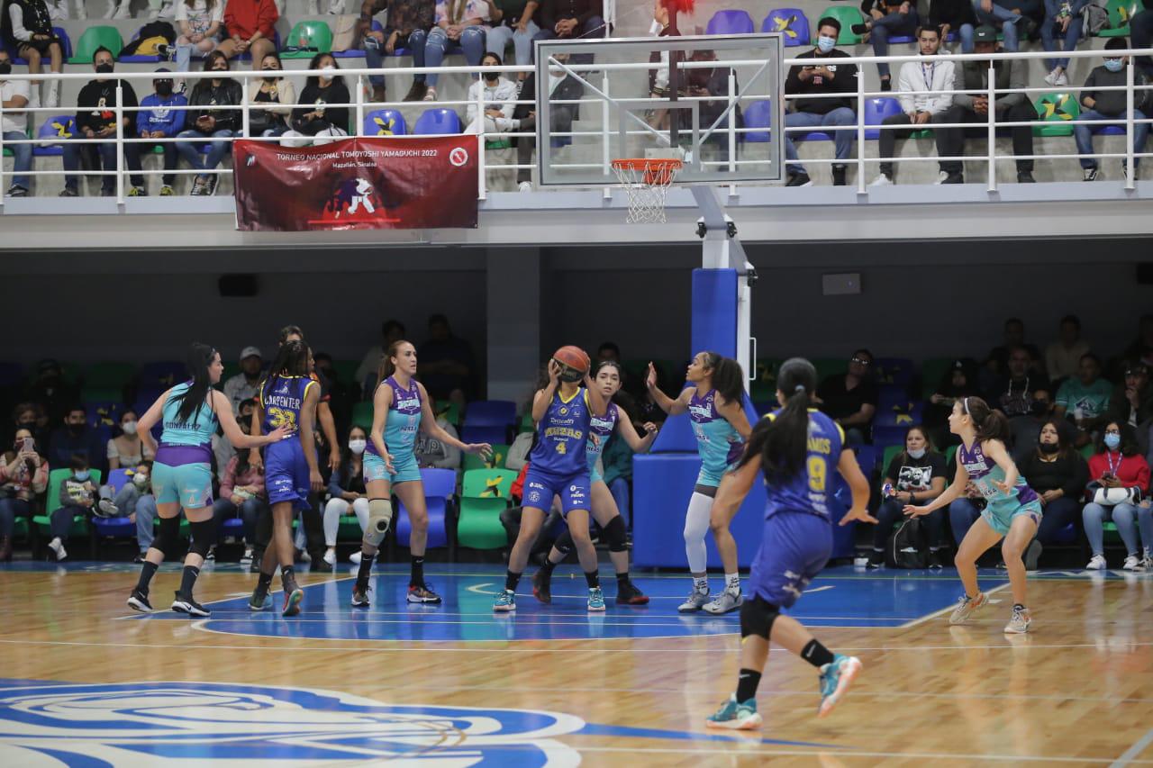 $!Las Plebes Basketball no tienen un debut afortunado en casa