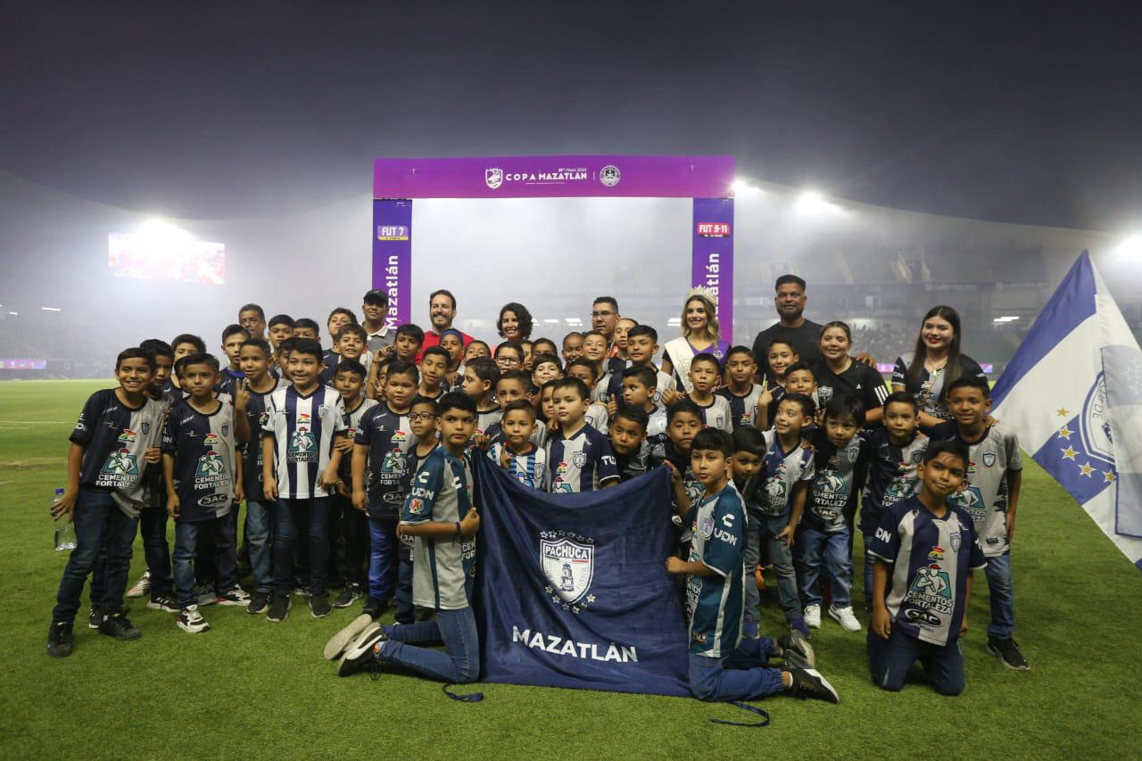 $!Colorido inicio de la Copa Mazatlán de Futbol 7