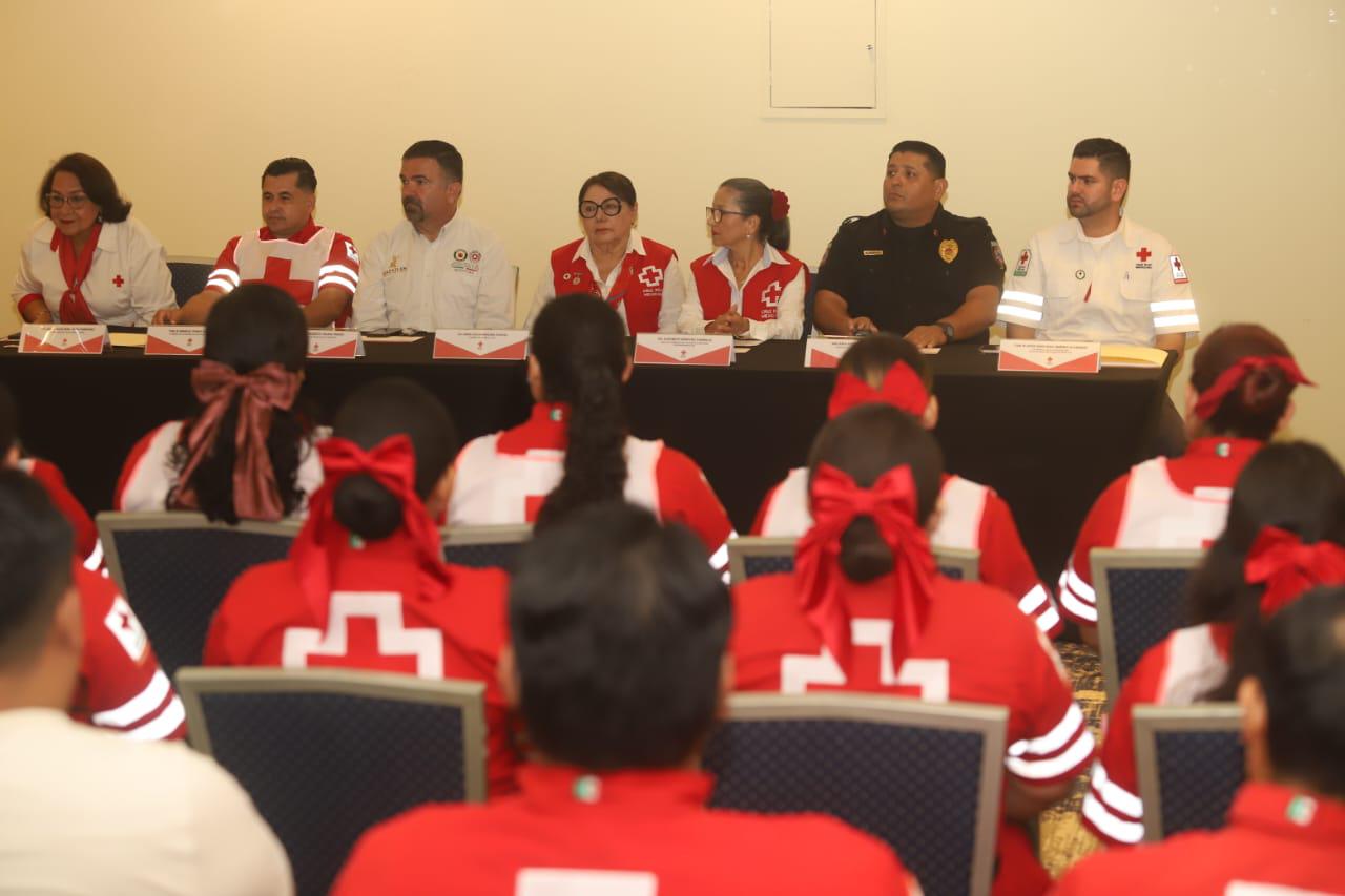 $!Celebran en Mazatlán Día del Socorrista con reconocimiento a sus integrantes