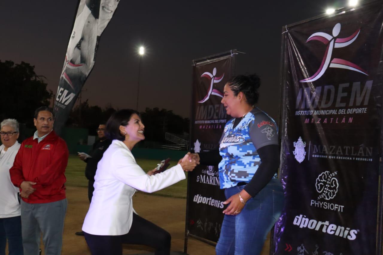 $!Premian a lo mejor de la Liga Imdem de Softbol