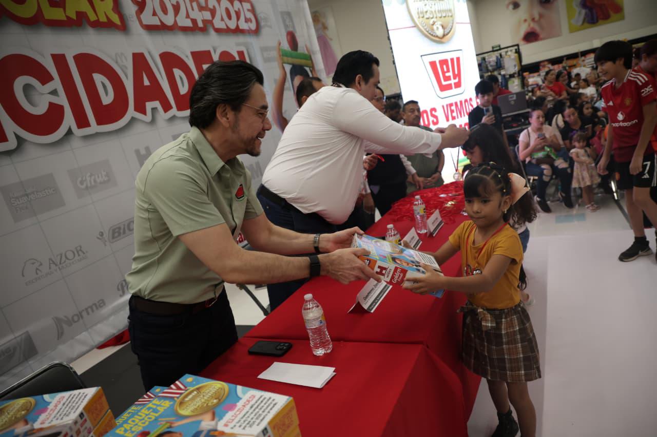 $!Casa Ley reconoce a niñas y niños por sus altas calificaciones con el programa ‘Ley Recompensa tu Esfuerzo’