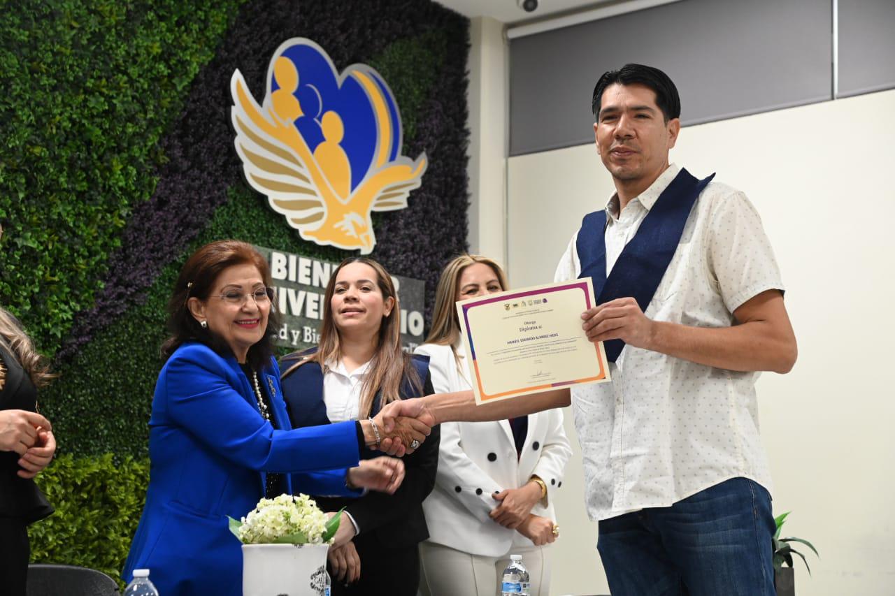$!Clausuran diplomado en prevención y atención de violencias en instituciones educativas en la UAS