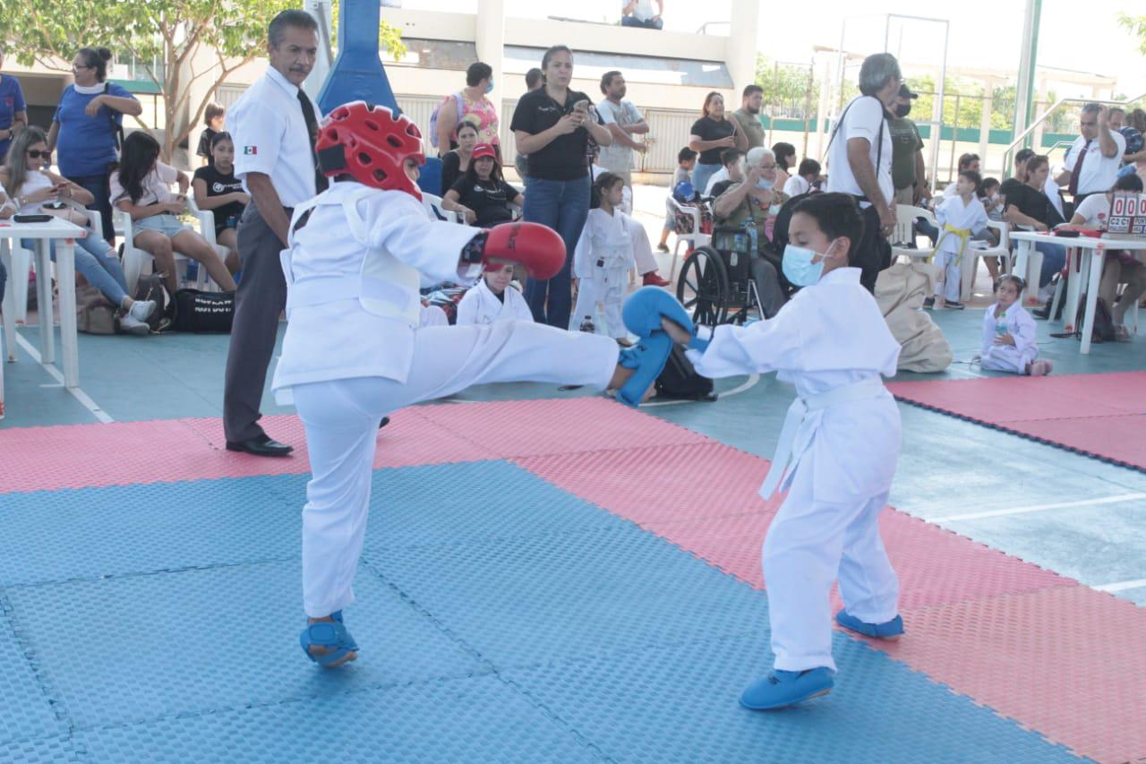 $!Recibe Copa Datemex de Karate a lo mejor de la región
