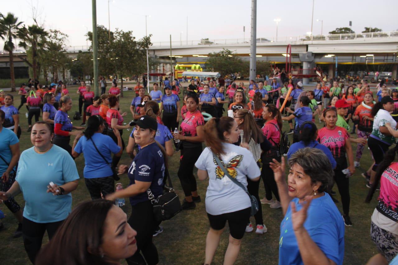 $!Cierran con éxito las actividades del ‘Día de las Madres’, con Primera Gran Clase de Zumba