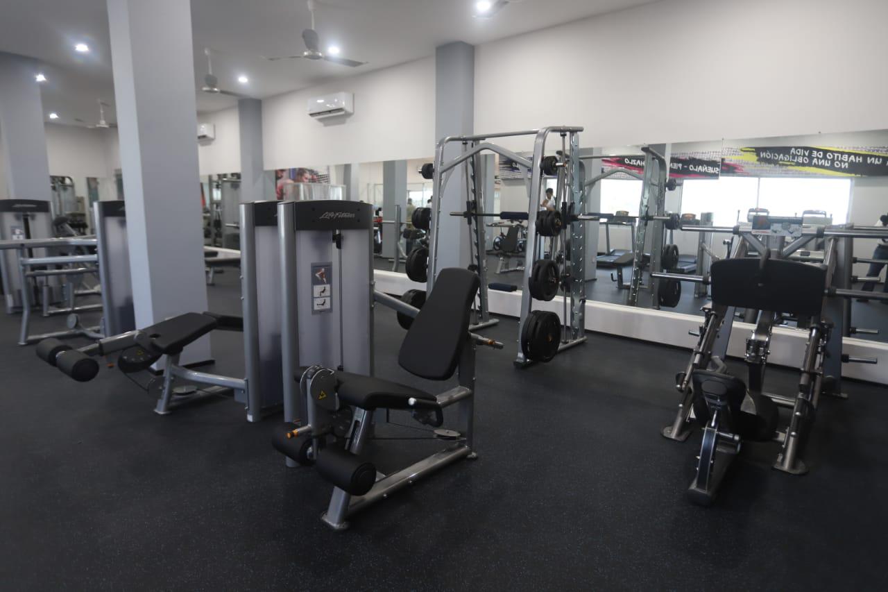 $!Inauguran gimnasio en Industrias Marino
