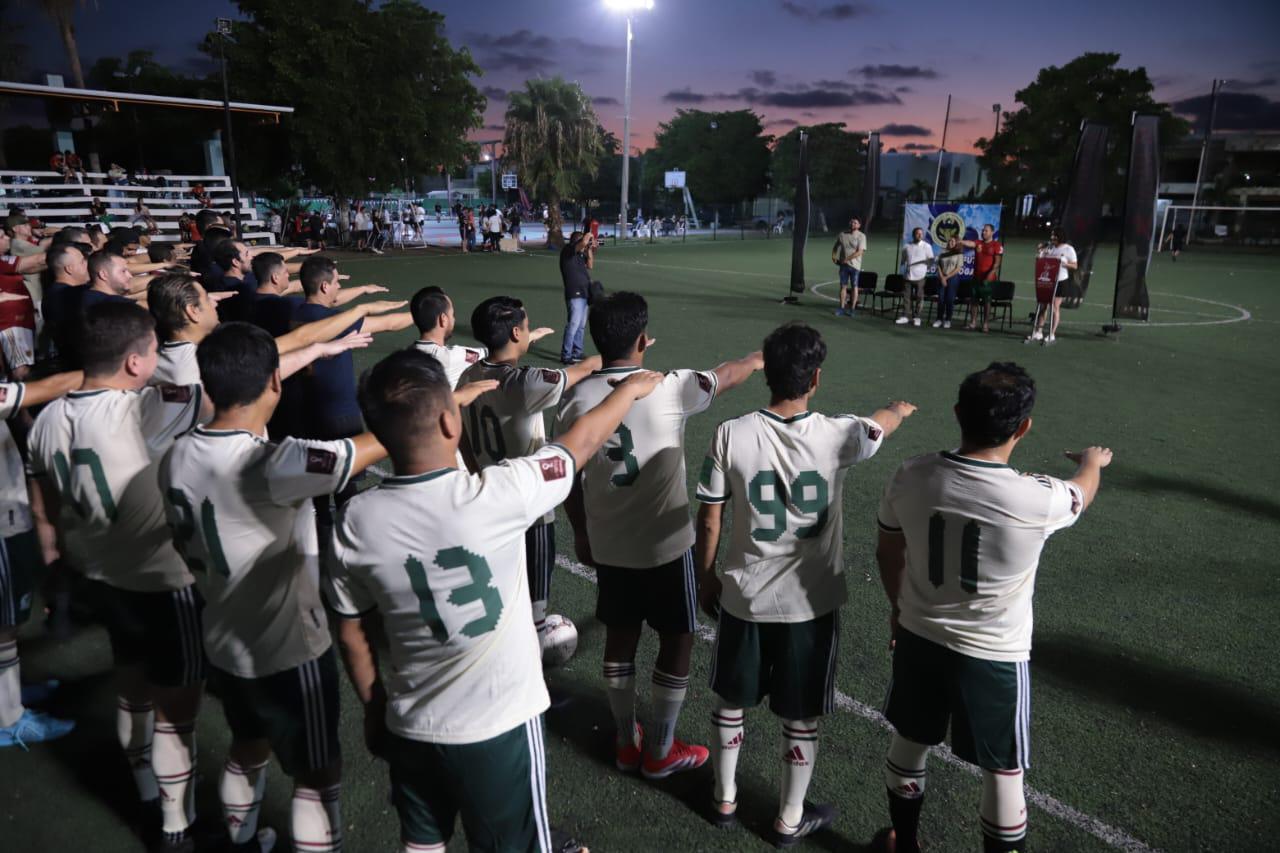 $!Ponen a rodar el balón en el Cuarto Torneo de futbol Colegio Abogados Genaro Estrada A.C.