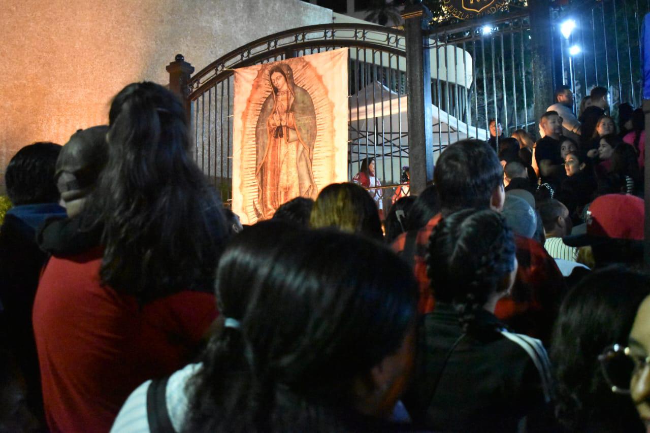 $!Con las Mañanitas, fieles de Culiacán agradecen y celebran a la Virgen de Guadalupe
