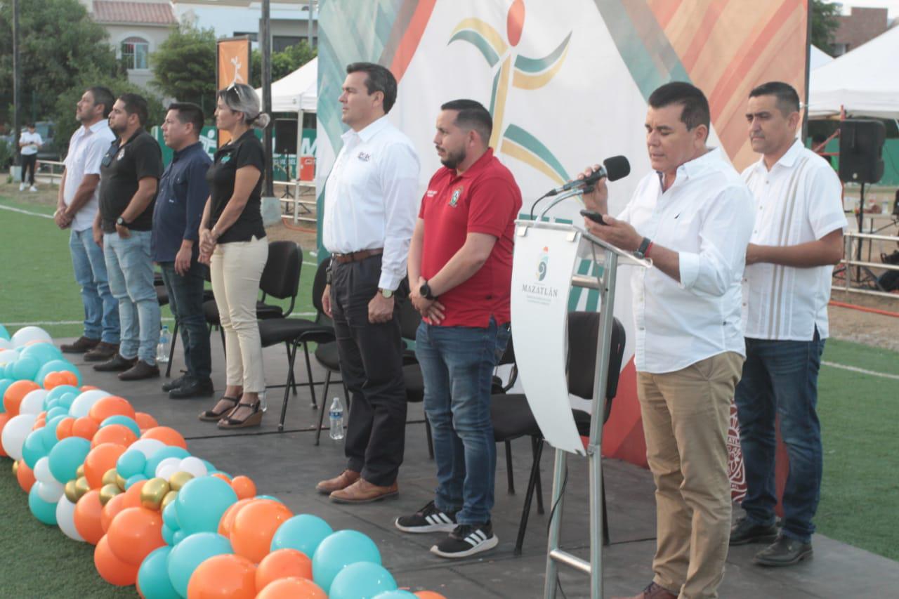 $!Inauguran en Mazatlán Campeonato Estatal de Futbol Chupones