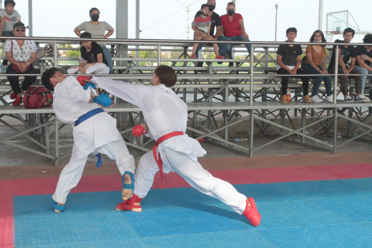 $!Jesús Moreno es el campeón absoluto de la Copa Anual Regional de Karate Noroeste