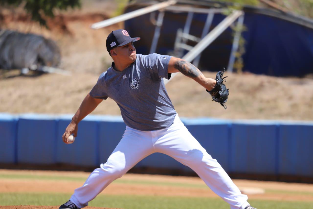 $!Mazatleco Fernando Burgueño está agradecido de llegar a Tigres de Quintana Roo