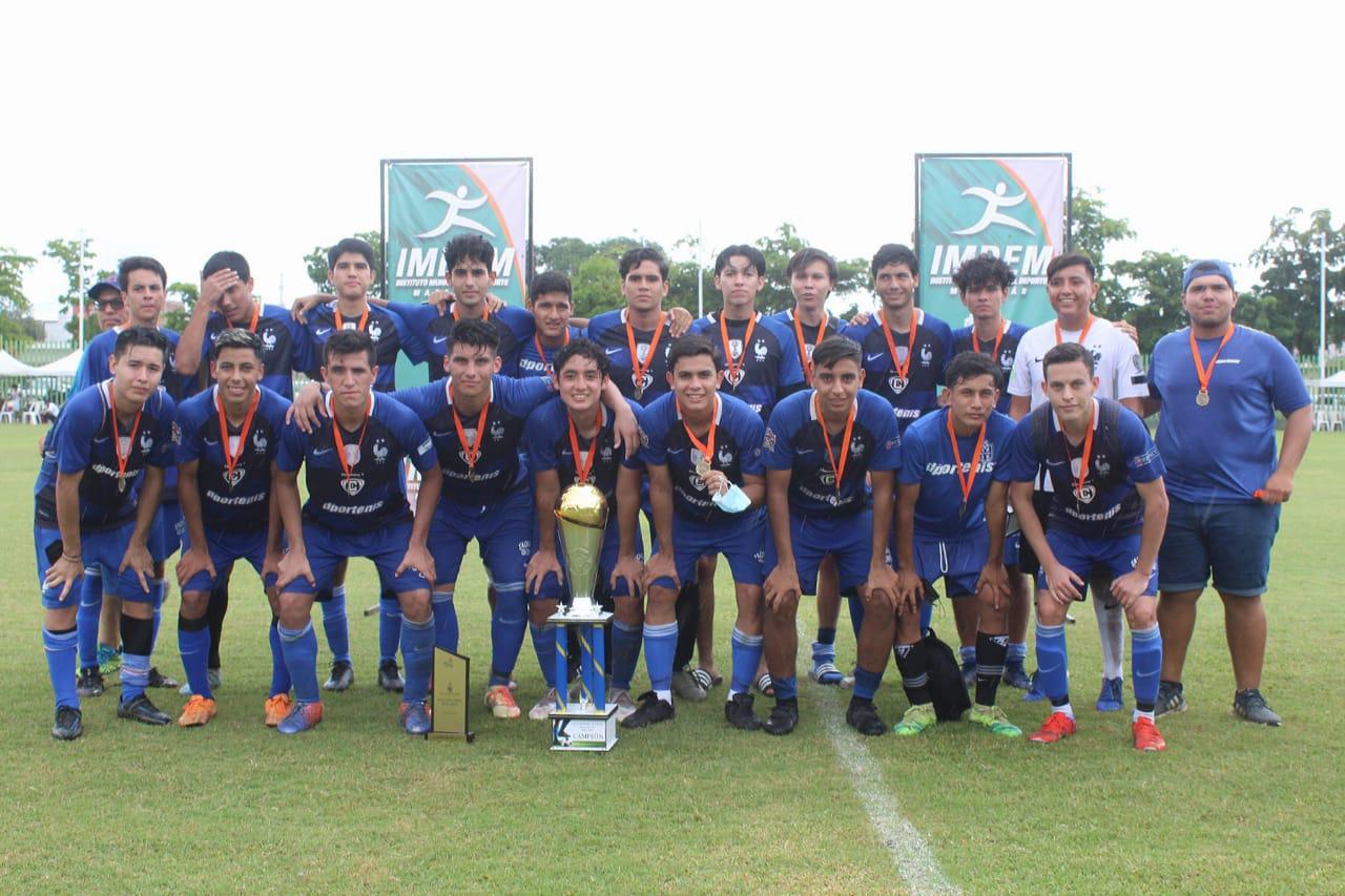 $!D’portenis pinta de azul el título de la Primera Fuerza Juvenil