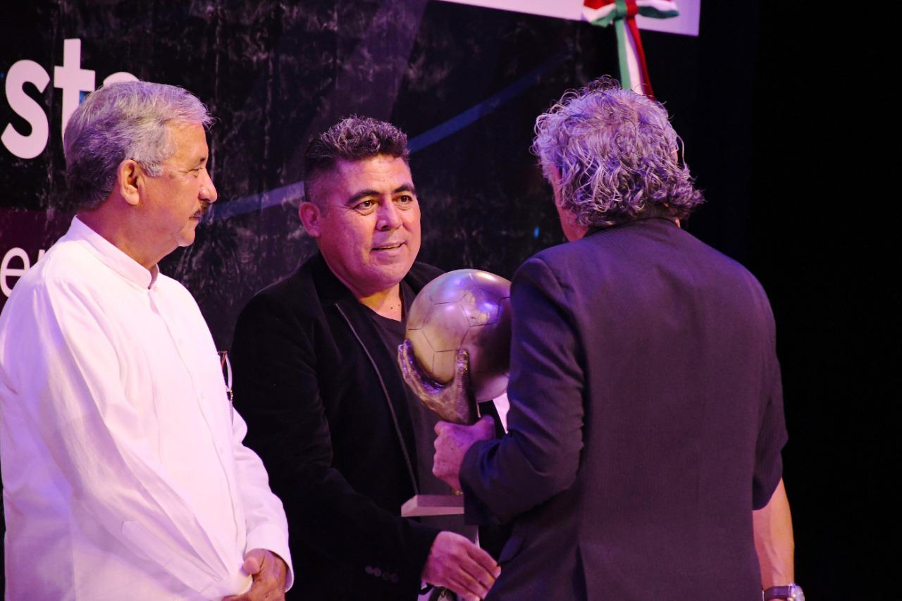 $!Reconocen en Culiacán a Pioneros del Futbol Sinaloense