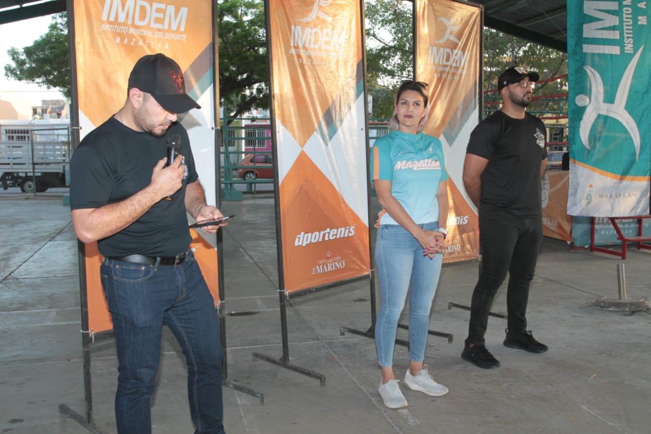 $!¡Inician las patadas! Inauguran en Mazatlán Primera Liga Municipal de Kick Boxing