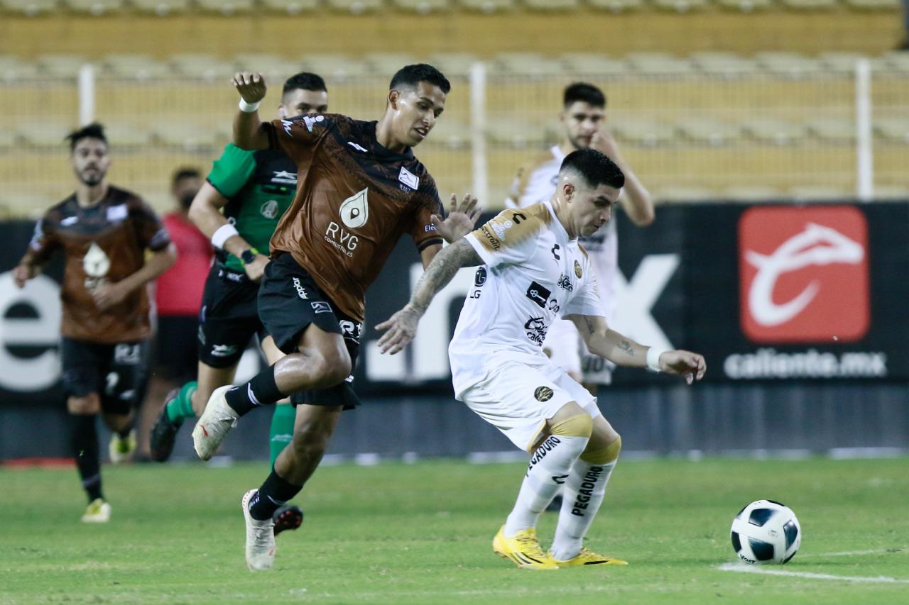 $!Dorados de Sinaloa le pega a Correcaminos y se afianza como líder del Apertura 2021