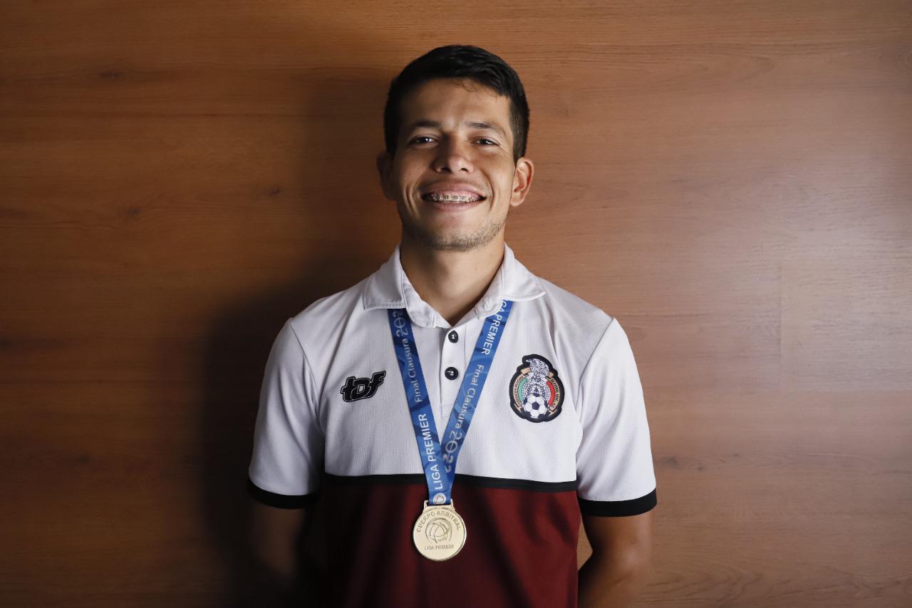 $!Sinaloense Mauricio López, el árbitro de las finales en la Liga Premier