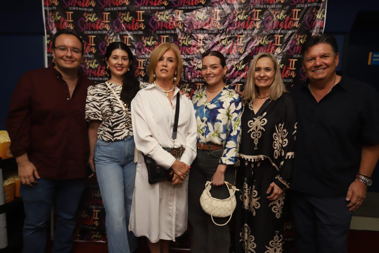 $!Ismael Barros Zorrilla, Christina Lizárraga de Barros, Carlota de Zorrilla, Ana Sofía Barros Zorrilla, Elena Zorrilla de Barros e Ismael Barros Cebreros.