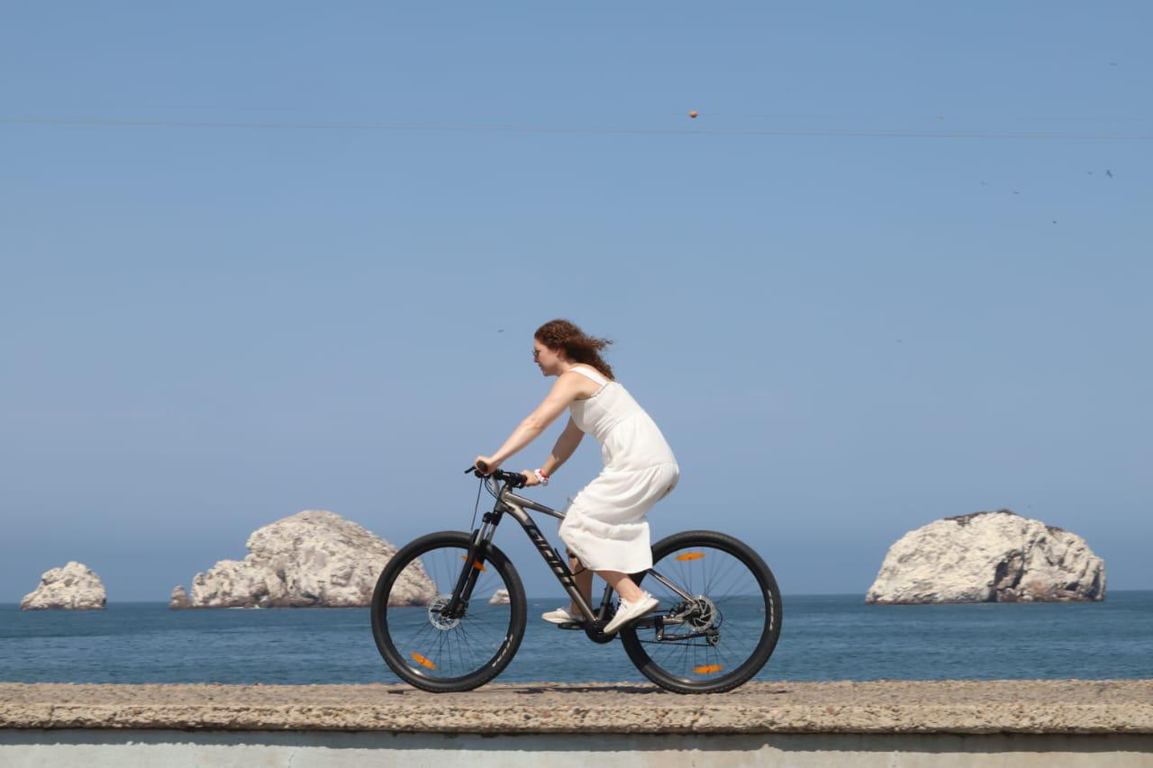 $!Es el turismo regional el que confía en Mazatlán, coinciden turisteros