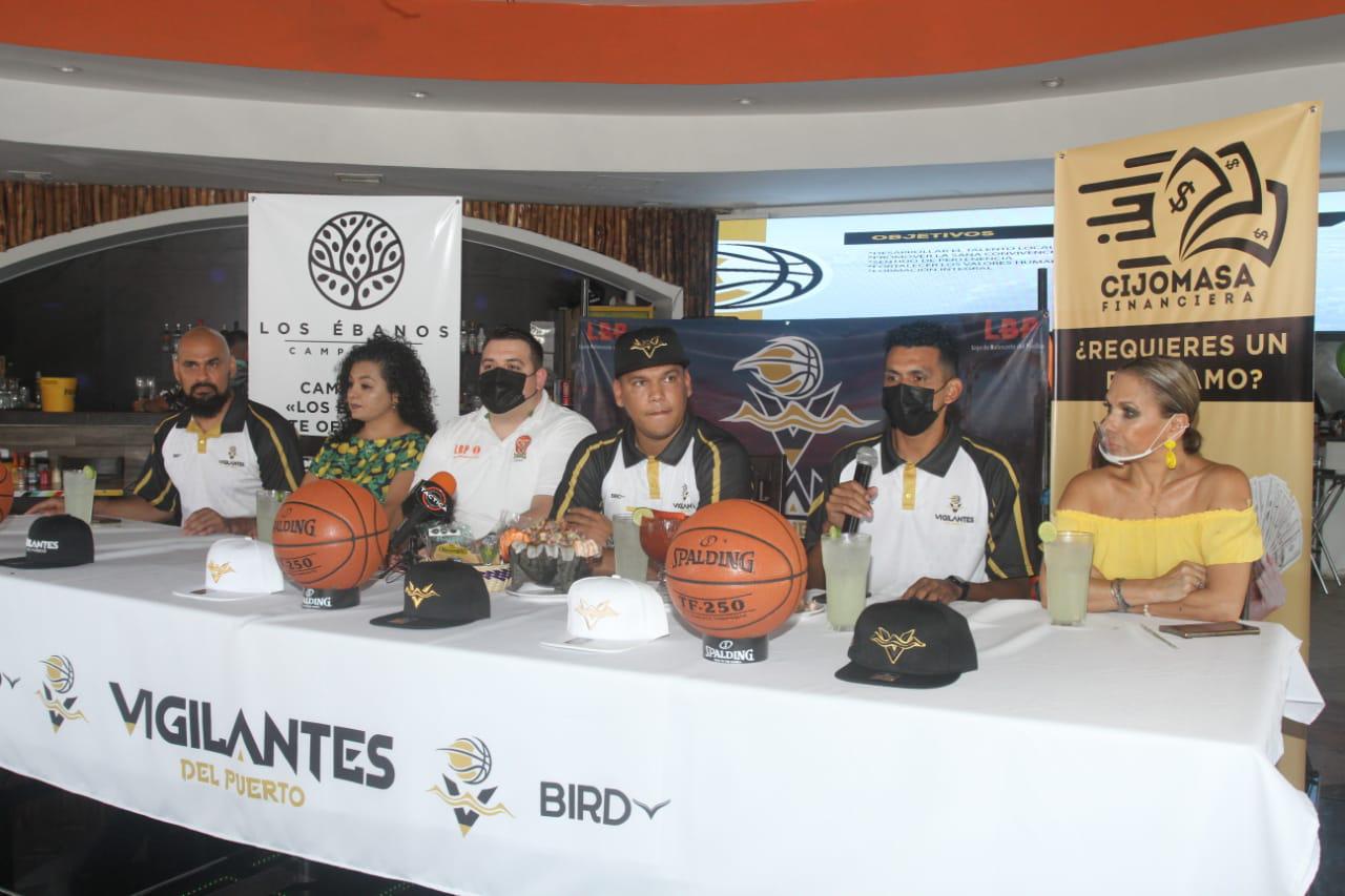 $!Vigilantes del Puerto hace su presentación oficial en Mazatlán